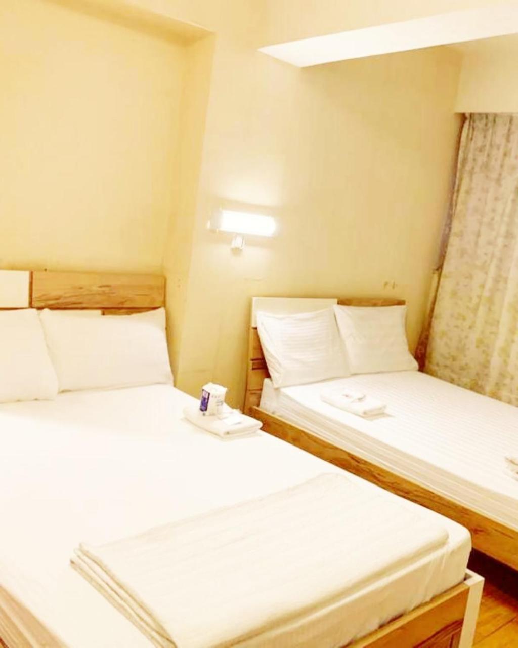 Taj Super Deluxe Hotel Hongkong Kültér fotó